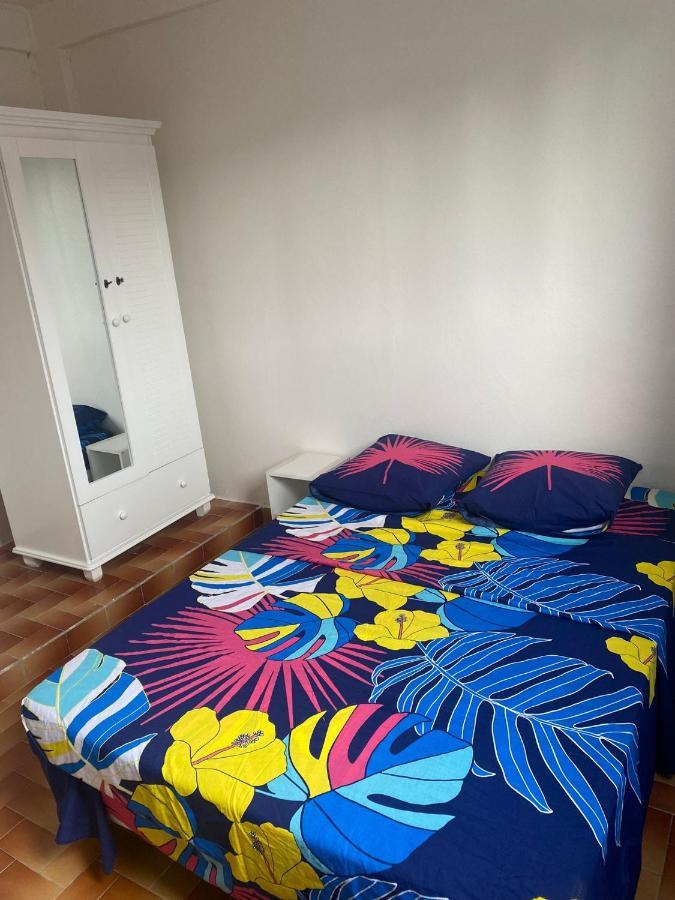 Appartement A Proximite De La Plage Du Bourg ! Сент-Анн Экстерьер фото